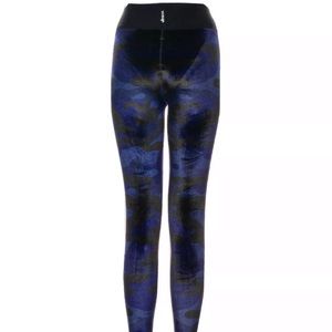 ULTRACOR VELVET  LEGGINGS SIZE M